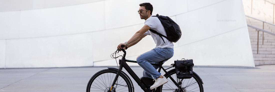 Discover the best way to carry things on your e-bike